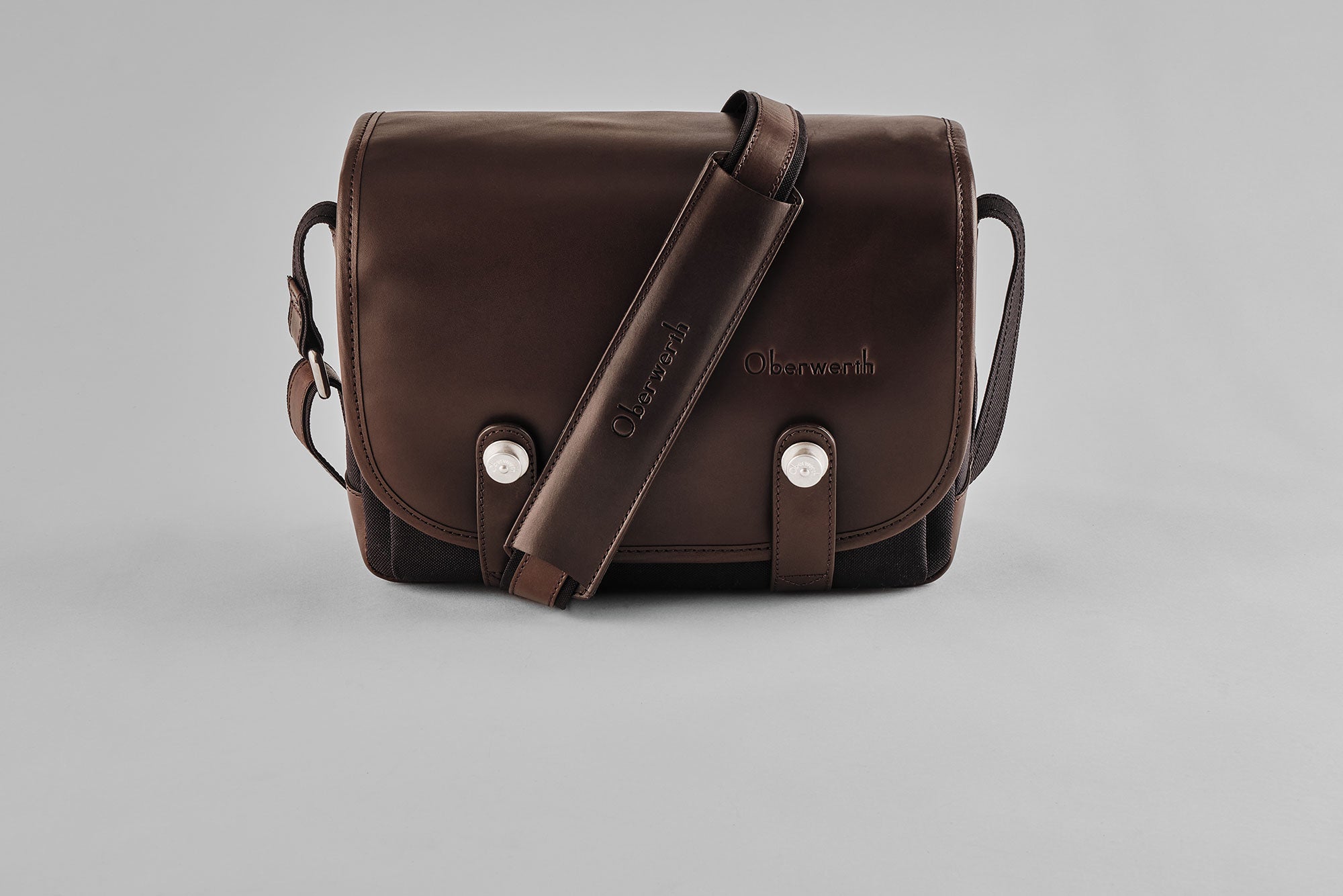 Camera bag Freiburg black/dark brown !Trade fair goods!